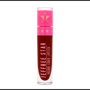 JEFFREE STAR COSMETICS
Velour Liquid Lipstick